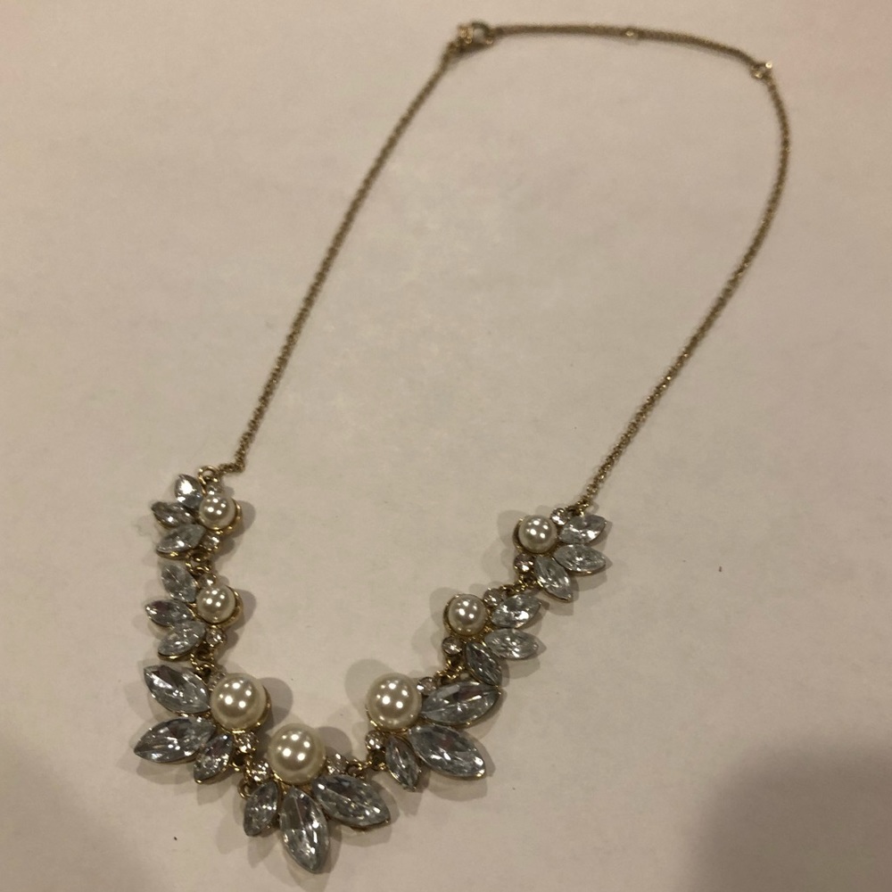 FRANCESCA’S Cute Rhinestone necklace blue